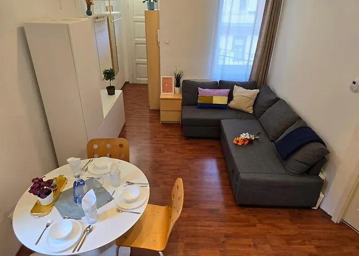 Rakoczi Ter Apartment Downtown Near 4-6 Tram